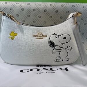 Coach X Peanuts Teri Shoulder Bag With Snoopy